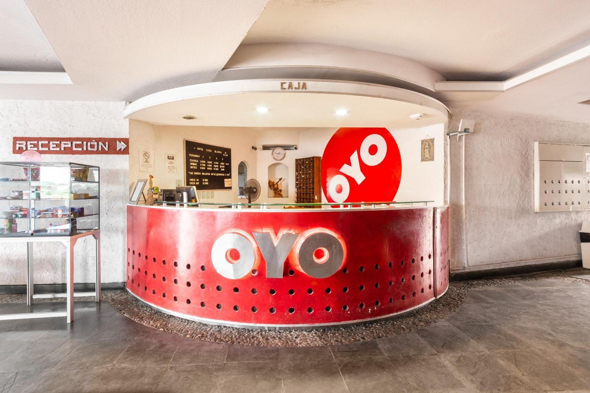 Oyo Hotel Casa Blanca Martínez de La Torre Exterior foto